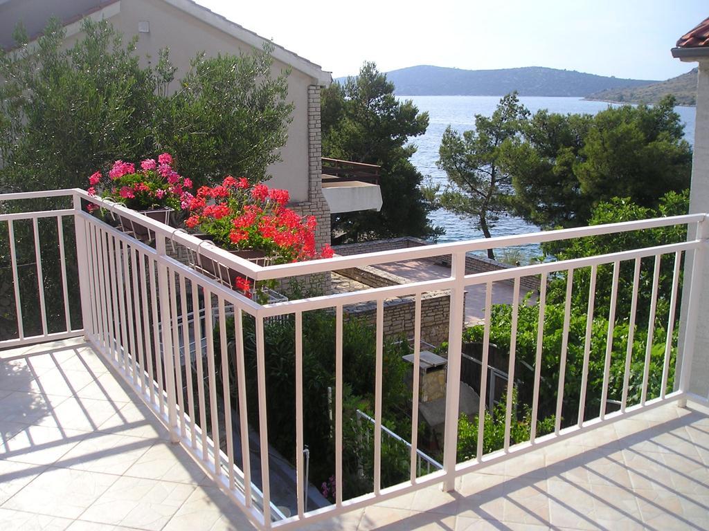 Appartamento Apartman Vladic Grebaštica Esterno foto
